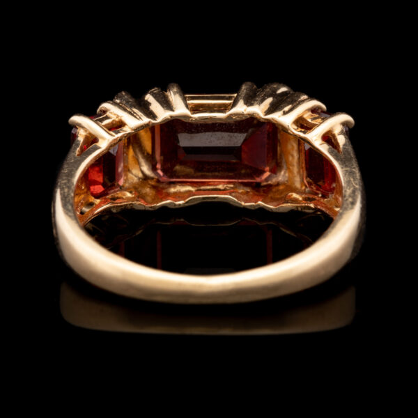 Pre-Owned 14K Garnet Ring