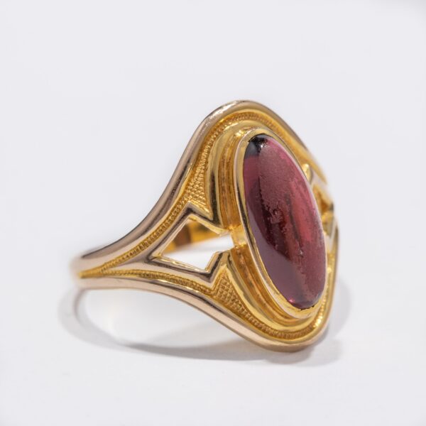 Art Noveau Garnet Ring 9-10 Karat Gold